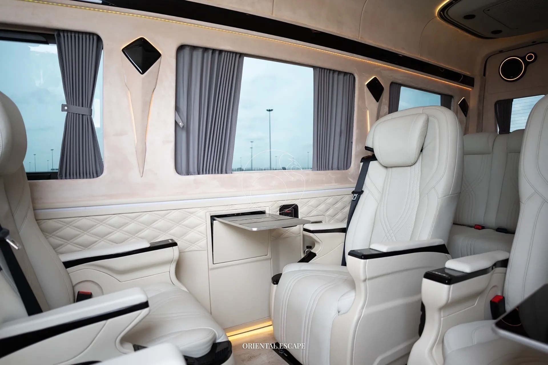 السفر الفاخر — Vip Van