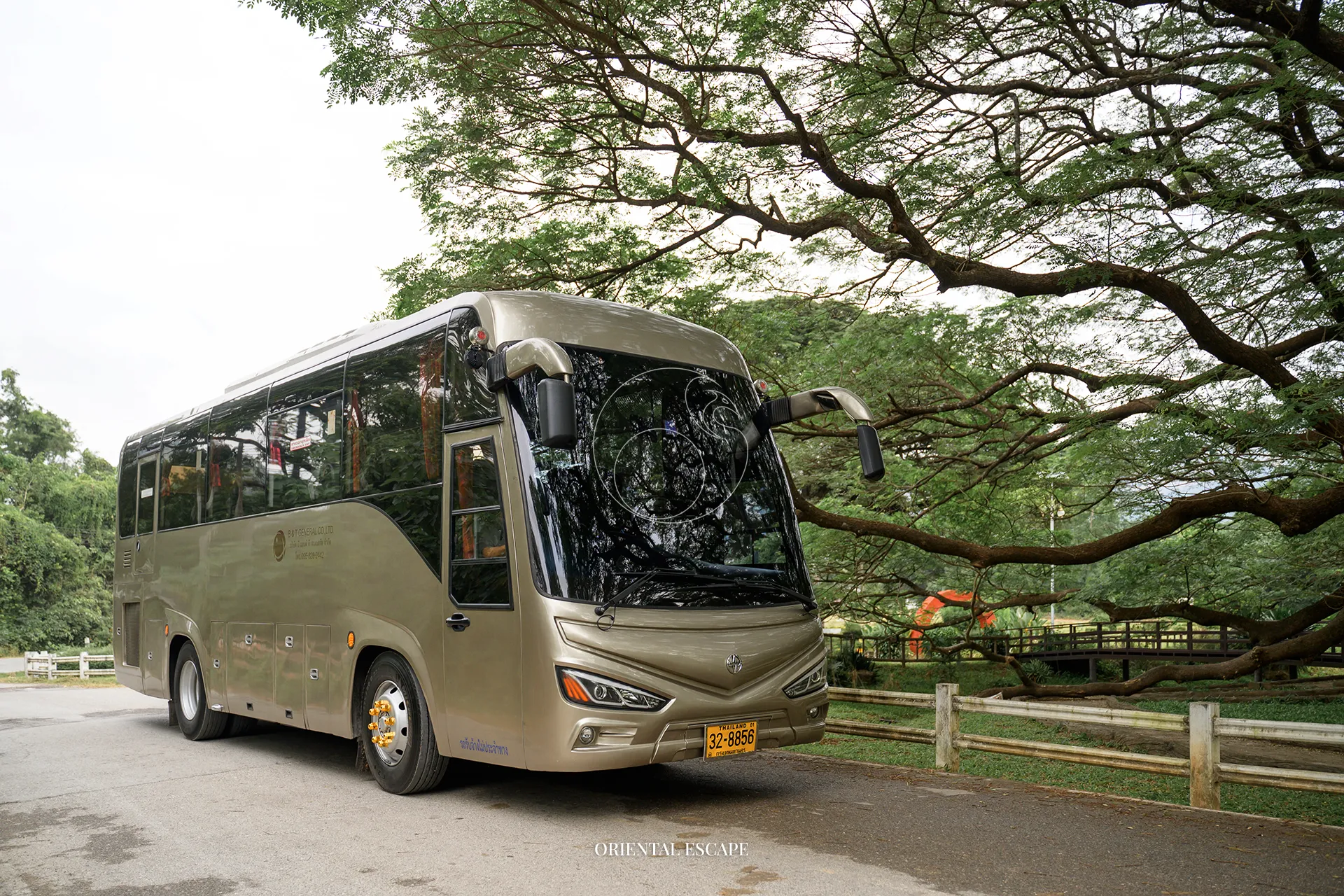 المجموعات الخاصة — Mid Size Bus