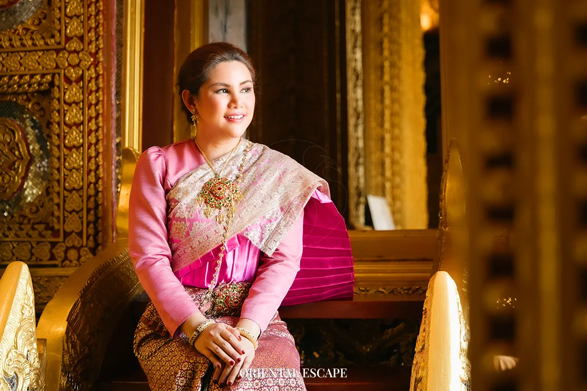 Traditional Thai Dress Photography Tour at Ancient City
