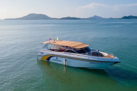 Crystal Sea Marine Phuket : Phi Phi Maya Bay & Khai Islands