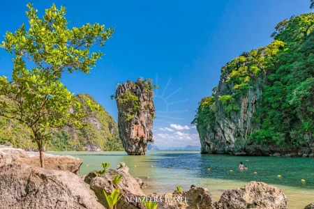 James Bond Bay Adventure